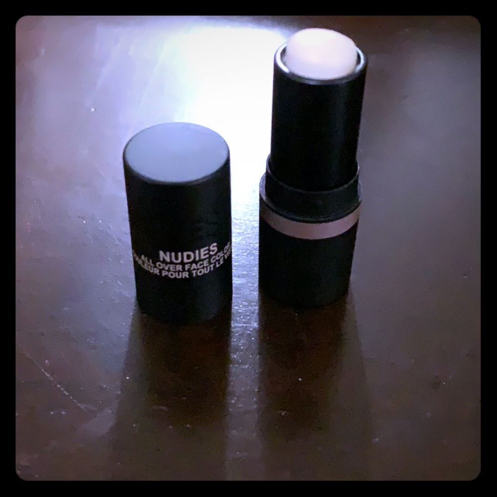 Nudestix Illuminaughty all over face color